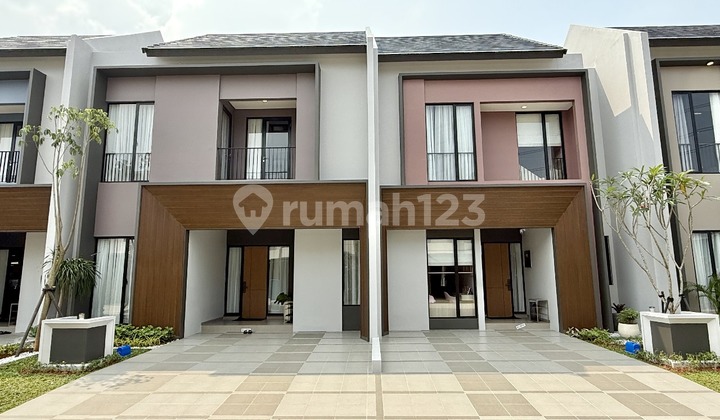 3+1 Bedroom House in Alam Sutera Near Ikea, Toll Gate Access to Jakarta 2