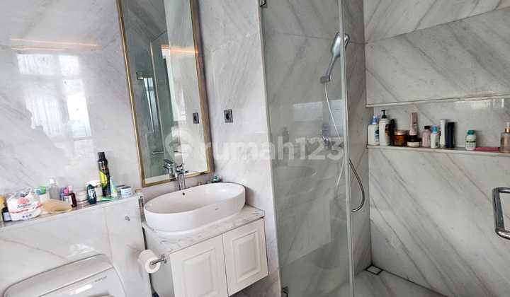Disewa dan Dijual Penthouse Hillcrest Lippo Karawaci , Furnish Sangat Bagus Luxury Perabotan , Siap Huni , View Golf. Bagus 2