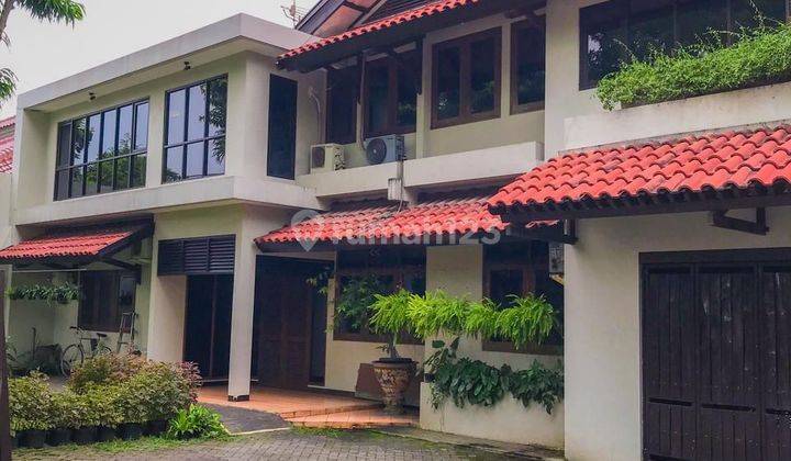 Rumah 2 lantai di Jl. Pejaten raya, Bagus, hadap Selatan 1