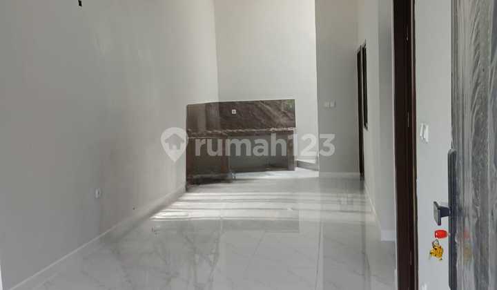 Dijual Rumah Taman Ubud. Lippo Karawaci. Siap Huni,Baru Selesai Renovasi Total Seperti Baru. 2