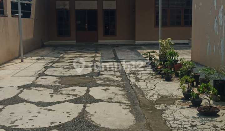 House for Sale, Moch Toha, Tangerang City. 2