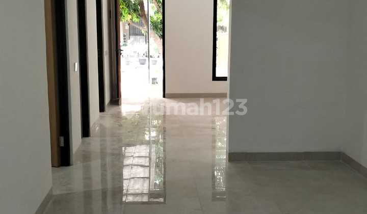 Dijual Rumah Baru Taman Imam Bonjol. Lippo Karawaci. SHM. Siap Huni