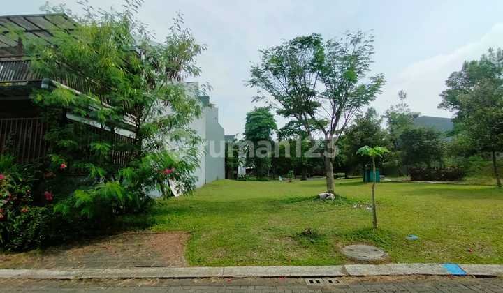 For Sale Ready-to-Build Plot at Eminent. Corner Lot 180M2