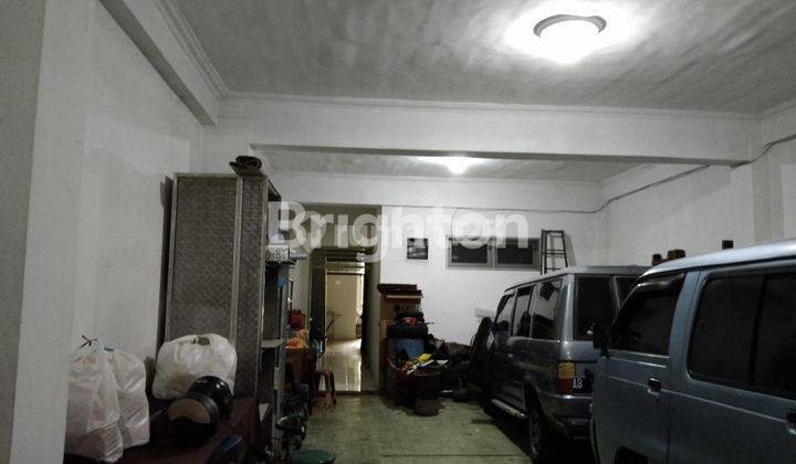 TOKO STRATEGIS JALAN UTAMA, SELANGKAH BANDARA ADISUCIPTO, JALAN RAYA PROVINSI 2