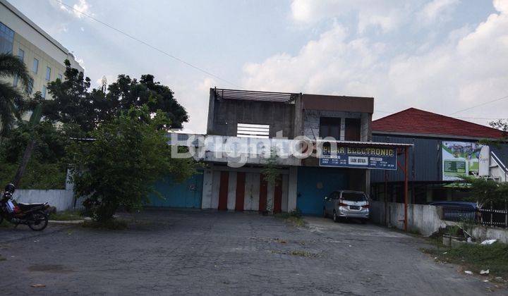 TOKO STRATEGIS JALAN UTAMA, SELANGKAH BANDARA ADISUCIPTO, JALAN RAYA PROVINSI 1