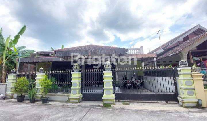 RUMAH USAHA KLATEN, SELANGKAH RS MITRA HUSADA, PKU PEDAN, DIKELILINGI KANTOR BANK 1