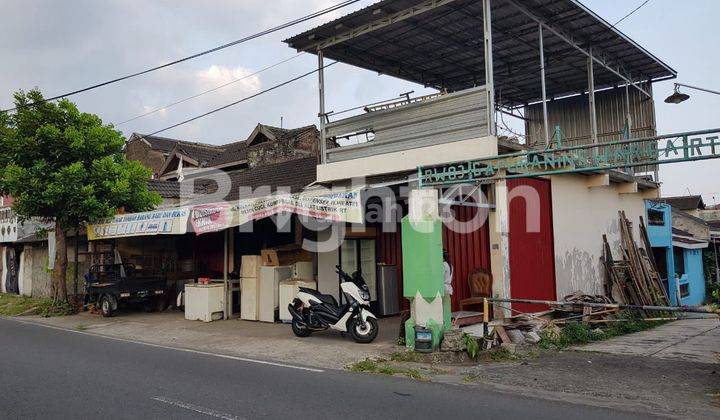 RUMAH USAHA KADISOKA LEBAR DEPAN 12 METER. SELANGKAH NEXT EXIT TOL JOGLOSEMAR 1