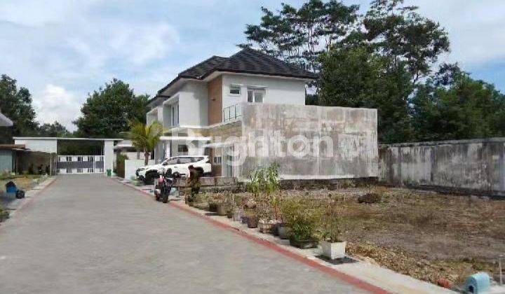 TANAH KAVLING SIAP BANGUN DALAM PERUMAHAN ELIT JOGJA UTARA VIEW MERAPI, SELANGKAH KAMPUS UII UNIVERSITAS ISLAM INDONESIA, PASAR JANGKANG 1