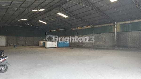 Gudang Baru Pinggir Jalan Raya Kalasan