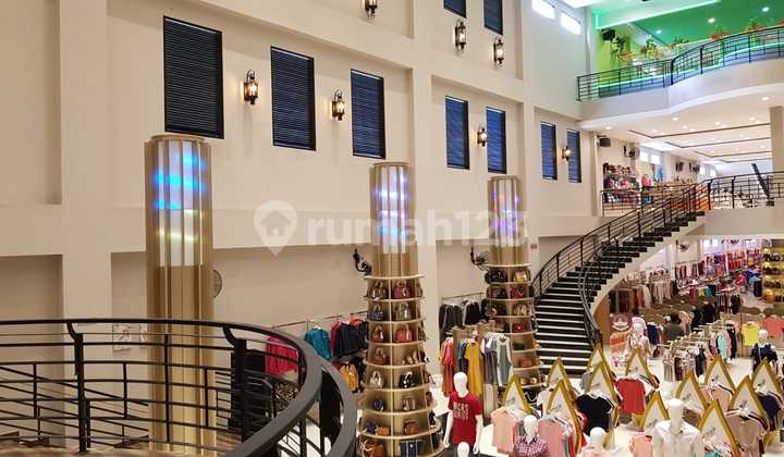 Ready-to-Use Building in Klaten, Good Condition, Commercial Area 2