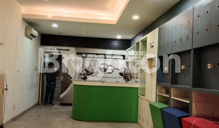 RUKO SEBELAH LIPPO MALL, AMBARUKMO PLAZA. 2