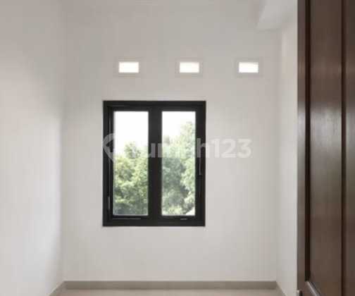 Ready to Occupy Wonocatur Near Gembira Loka City Ringroad 2