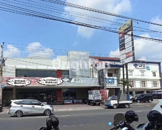 Toko ex showroom tengah kota 1