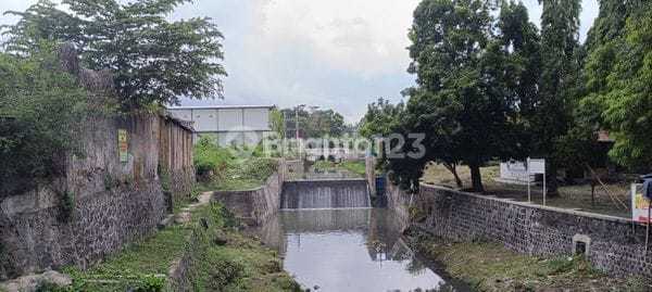 Bonus Land with Building Near Terminal