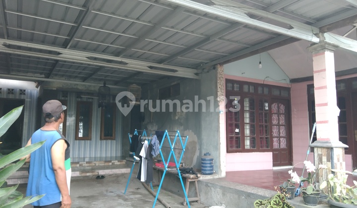 Kost Kos Kaliurang Km 15 UII Campus