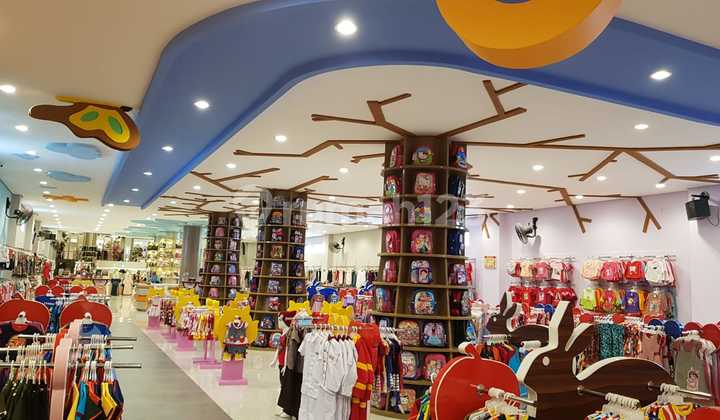 Ready-to-Use Commercial Building in Klaten, Good Condition, Commercial Area 2