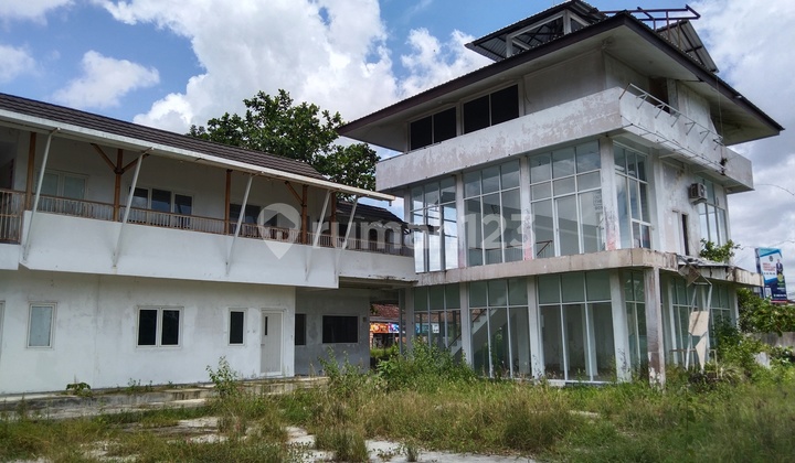 Ex School Office Building, Commercial Area Jl. Kaliurang Km 13.5