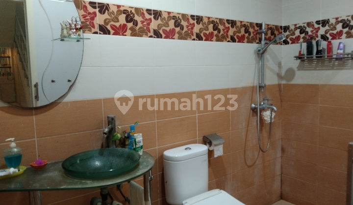 Kodya Tengah Kota Siap Huni, Full Furnished, Kondisi Bagus, Area Komersial 2
