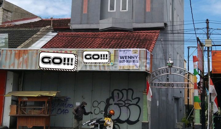 3.5 Floor Shop House Martadinata Wates 3.5 Floor Shop House Martadinata Wates