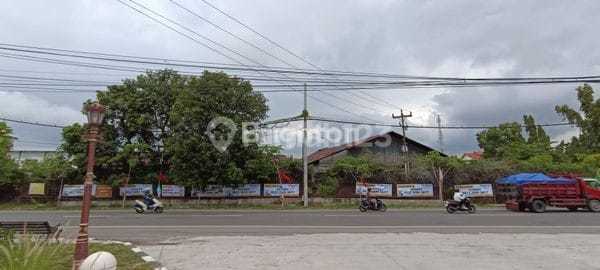 Bonus Land with Building Near Terminal