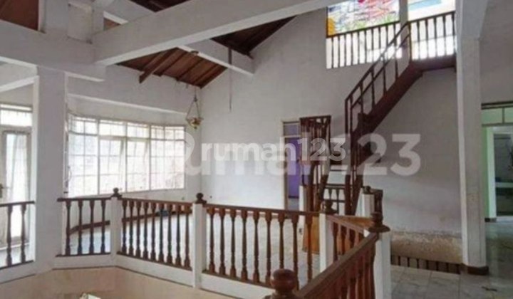 Rumah Terawat 2 Lantai Dekat Nara Park Ciumbuleuit Bandung 2