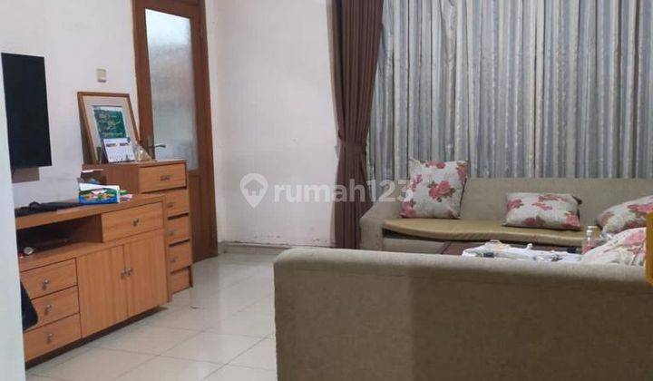 Rumah Bagus Semi Furnished Main Road Talaga Bodas  2