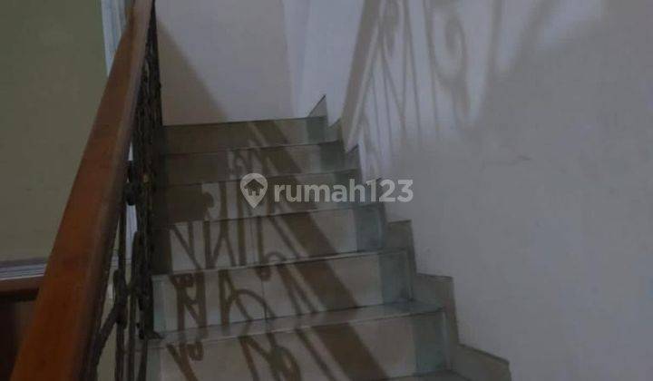 Rumah Bagus Semi Furnished Main Road Talaga Bodas  2