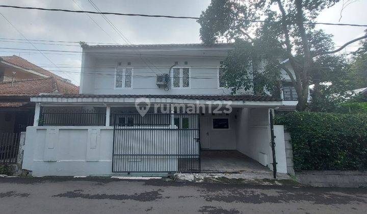 Rumah 2 Lantai Bagus Shm Cipedes Sukajadi Bandung  1