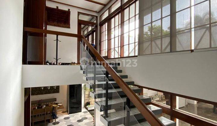 Rumah LUX Bagus SHM di Setrasari Bandung 1