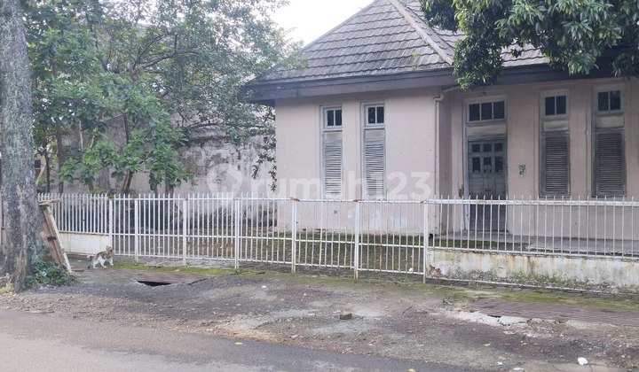Rumah Strategis Sayap Riau - Cocok Hunian, Kantor, atau Café