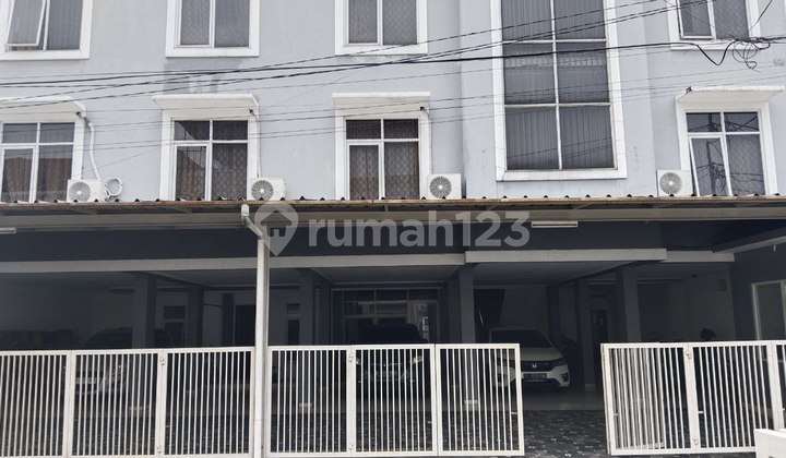 Exclusive Strategic Boarding House Near RSHs Bandung, Prime Location 1