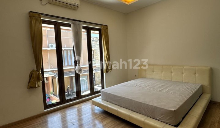 Modern Minimalist House Cassanova Sutami - Quiet and Strategic 2