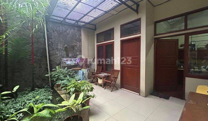 Dijual Rumah Bagus 2 Lantai Sayap Dago Bandung  2