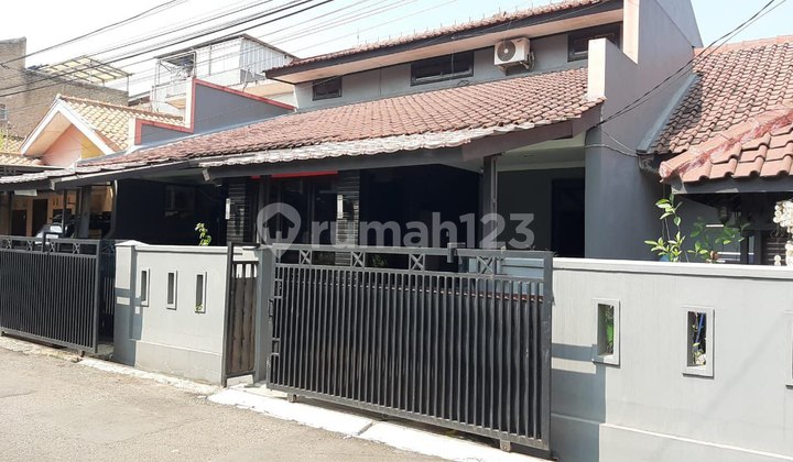 Rumah murah bagus 2 lantai di bumi asri cijerah 