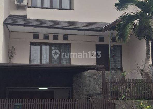 Rumah 3 Lantai Bagus SHM Di Setra Duta Bandung 1