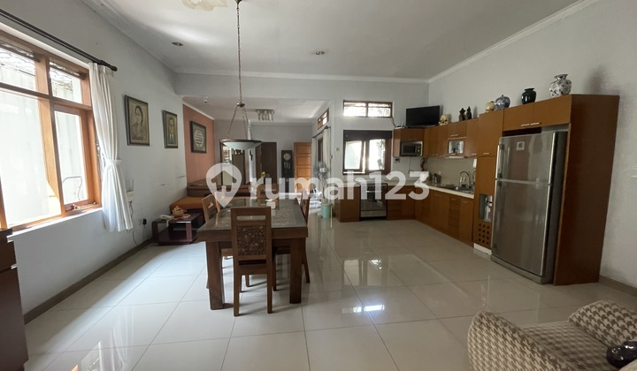 Ruang Usaha Main Road Cihampelas Dekat Eiger! Harga Menarik  2