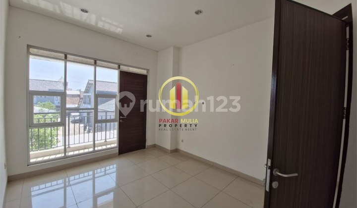 Rumah Bagus 2 Lantai Sipa Huni Di Taman Kopo Indah 1, Lokasi Aman 2