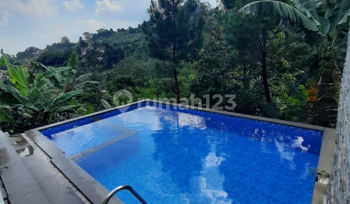 Rumah Villa Dengan Kolam Renang Di Dago Resort, Lingkungan Nyaman 2