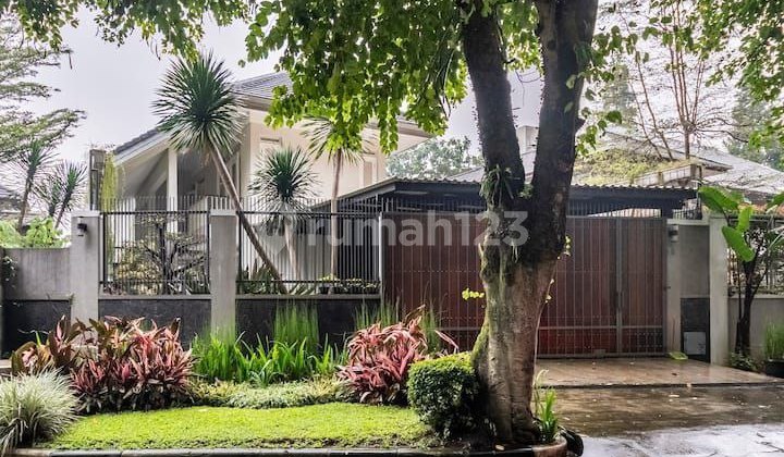 Rumah Luxury Lingkungan Sejuk Dan Asri Di Ciumbuleuit Bandung  2
