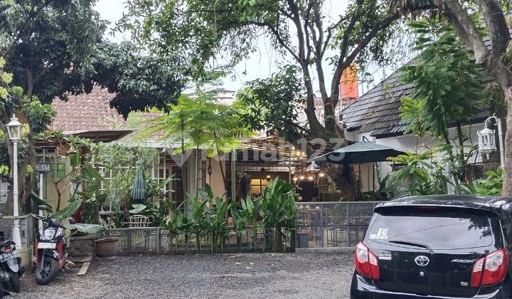 House With Prestigious Location In The Center Of Bandung City House With Prestigious Location In The Center Of Bandung City