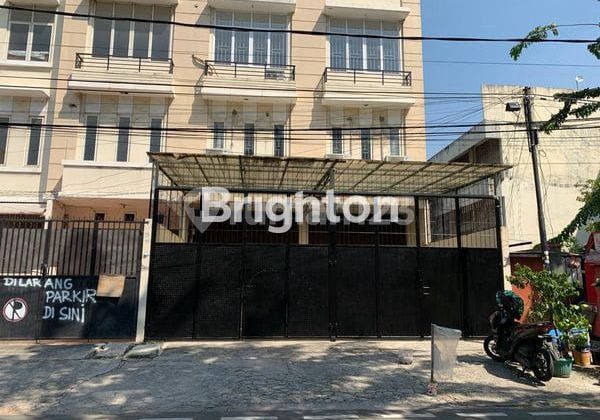 RUKO GANDENG TAMAN SARI 4 1/2 LANTAI FURNISH DEKAT MANGGA BESAR