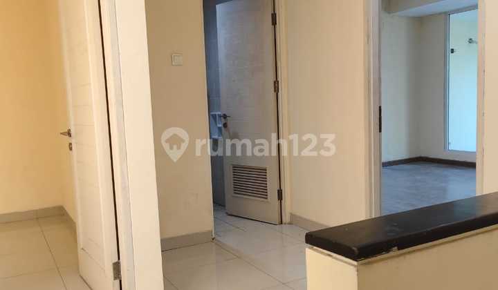 Beautiful 2-Story Ready-to-Occupy House Near PIK Avenue Mall and a Step Away from Pantai Indah Kapuk Hospital, North Jakarta 2