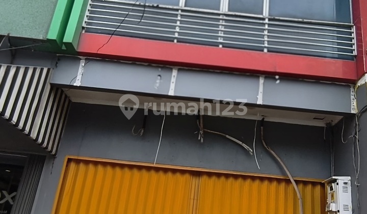 Commercial Shop House 3.5 Floors. Suitable for Business. Kepa Duri, West Jakarta. 2