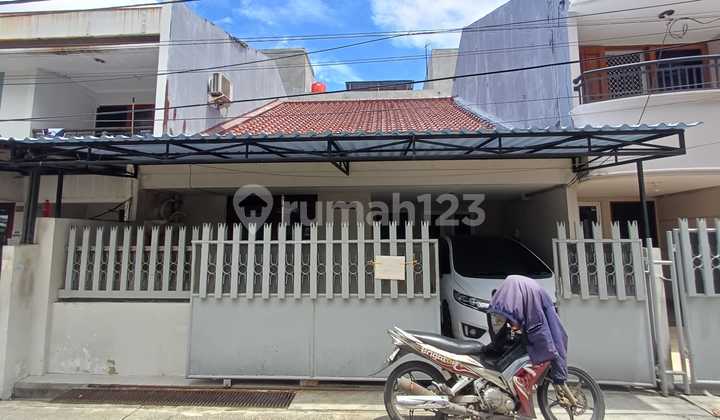 Nice 1.5-Story Well-Maintained House Ready to Occupy in Jelambar Nice 1.5-Story Well-Maintained House Ready to Occupy in Jelambar