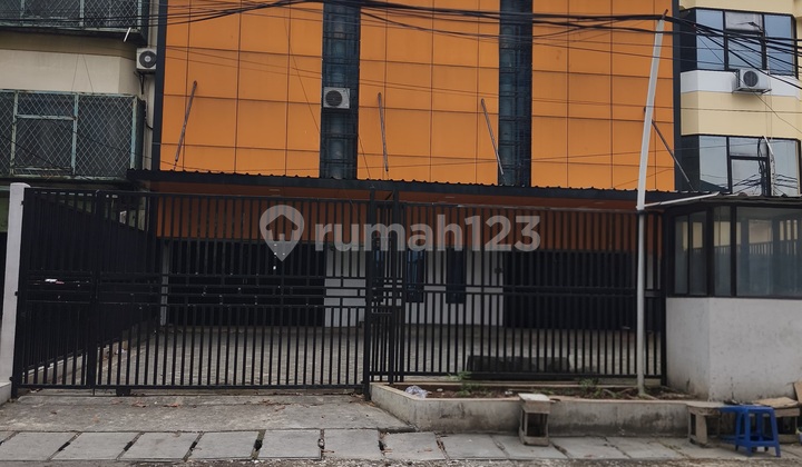 Ruko Komersil 3 Lantai Bekas Kantor Jl Taman Ratu Jakarta Barat