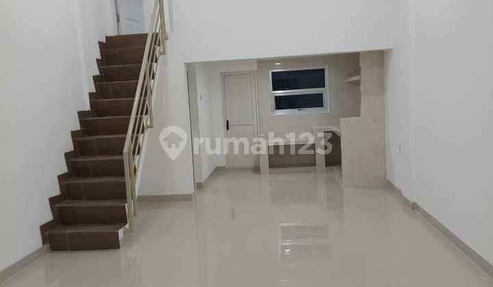 Siap Huni, Kost, 1 Lantai, Dekat Akses Tol, Siap Huni, Kost, 1 Lantai, Dekat Akses Tol,