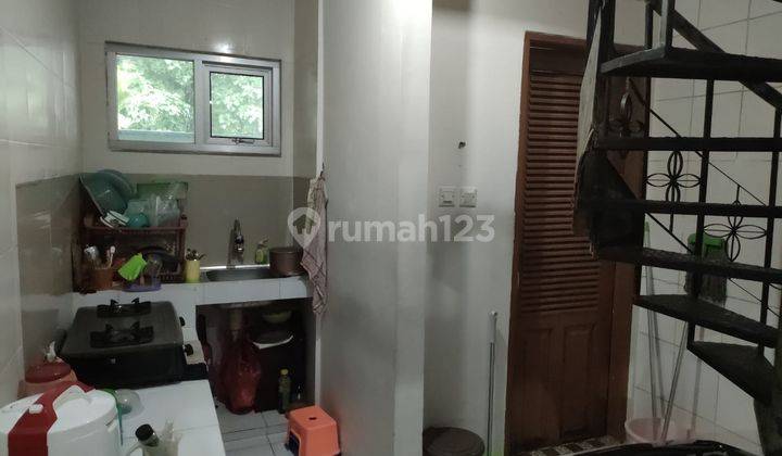 Dijual Rumah 2 Lantai Siap Huni di Taman Semanan Indah 2