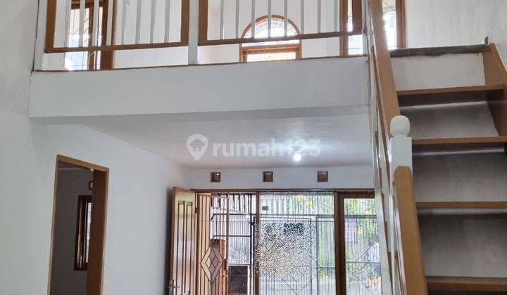 Dijual Rumah di Taman Semanan Indah Kondisi Terawat Strategis 1