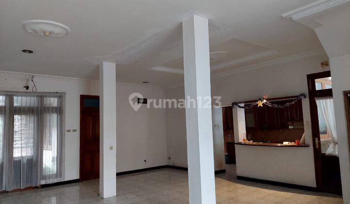 ruang keluarga rumah dijual di minagapura joglo