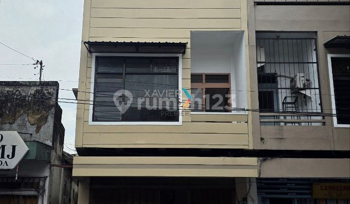 Ready-to-Use Shop House in the Trade Area on Jl Kyai Tamin, Malang Ready-to-Use Shop House in the Trade Area on Jl Kyai Tamin, Malang